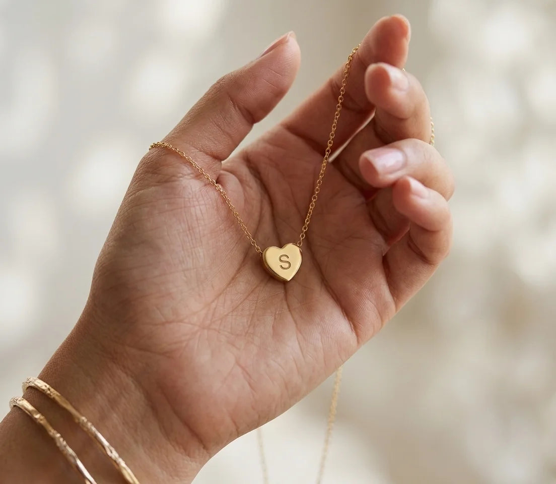 Personalized Tiny Heart Necklace – Elegant Initial Pendant Gift for Her